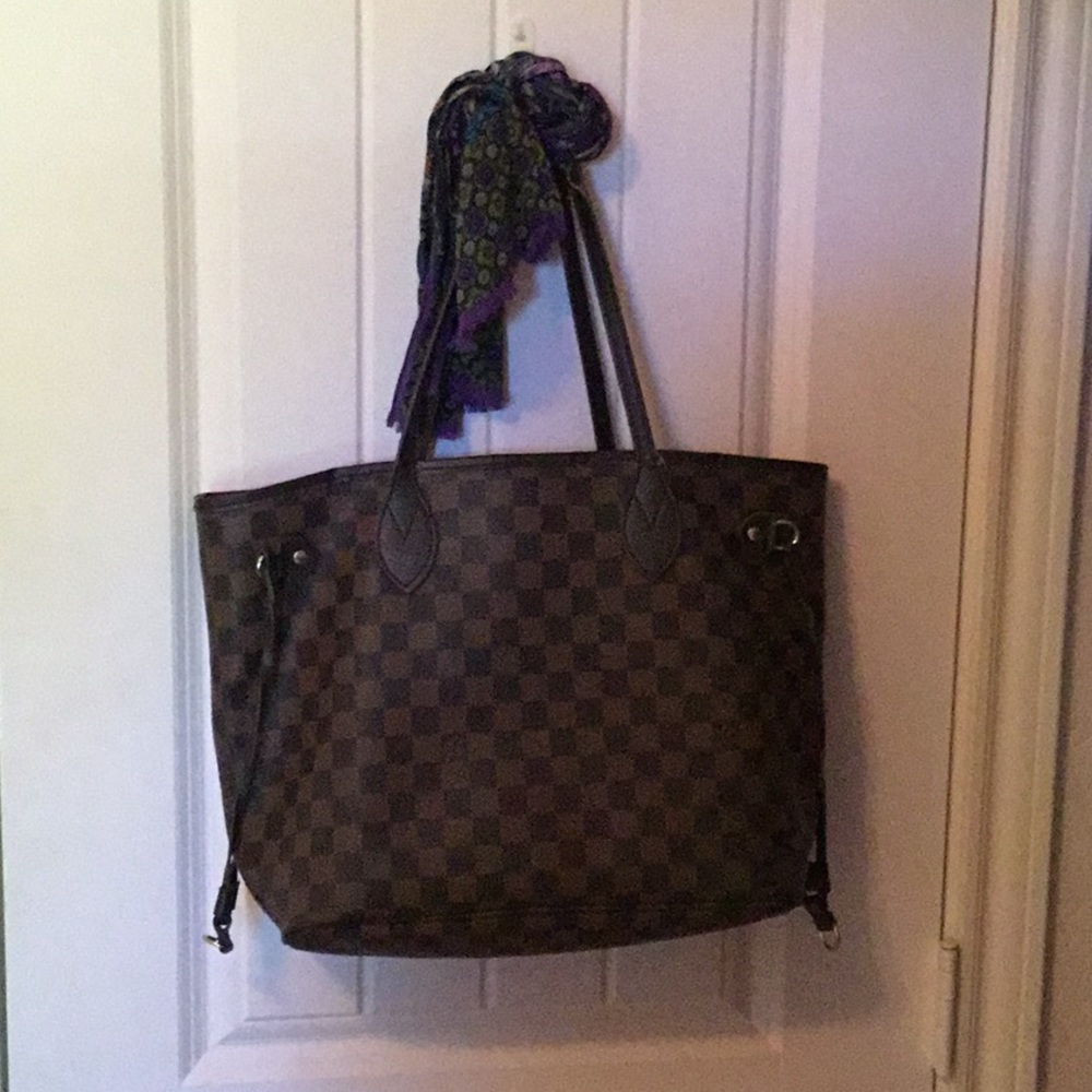 Purse - Picture 2 of 4